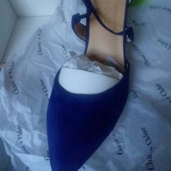 Shoes - Picture 4 of 4